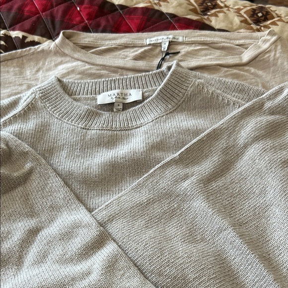 2-TOP BUNDLE Martha Stewart Cotton 3/4 Sleeve Top and Puff-Sleeve Sweater - Picture 7 of 7